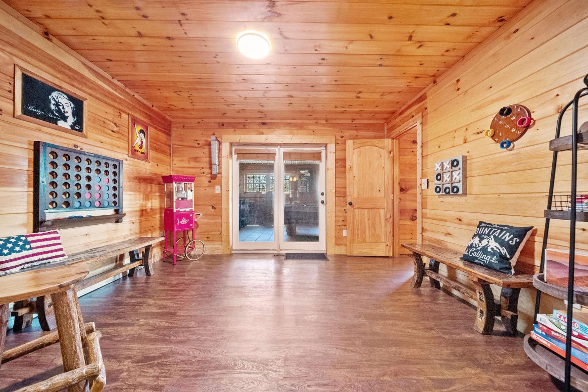 Stairway To Heaven Cabin By Staycating Gatlinburg Extérieur photo