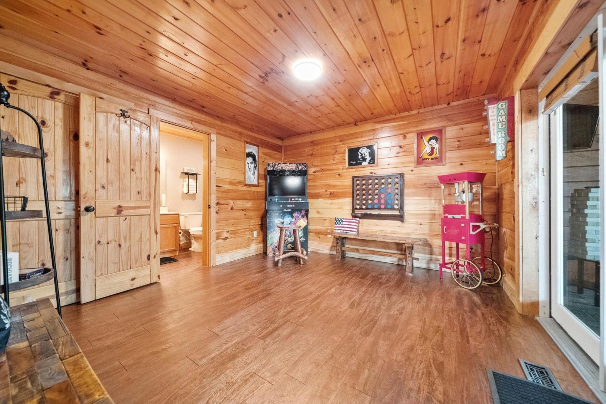 Stairway To Heaven Cabin By Staycating Gatlinburg Extérieur photo