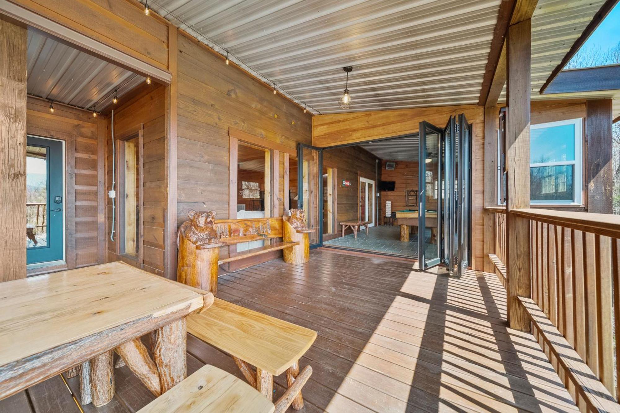 Stairway To Heaven Cabin By Staycating Gatlinburg Extérieur photo