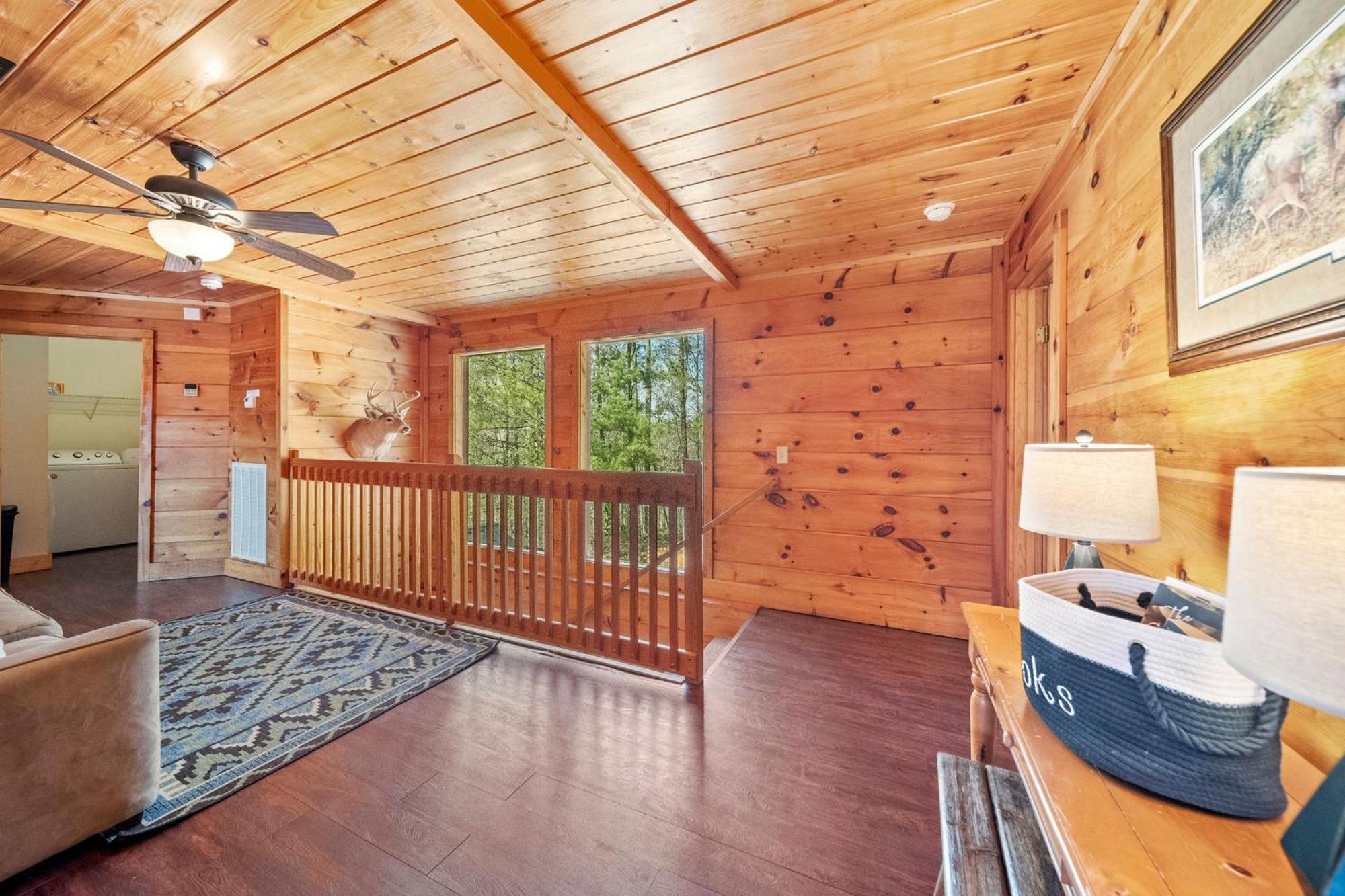 Stairway To Heaven Cabin By Staycating Gatlinburg Extérieur photo