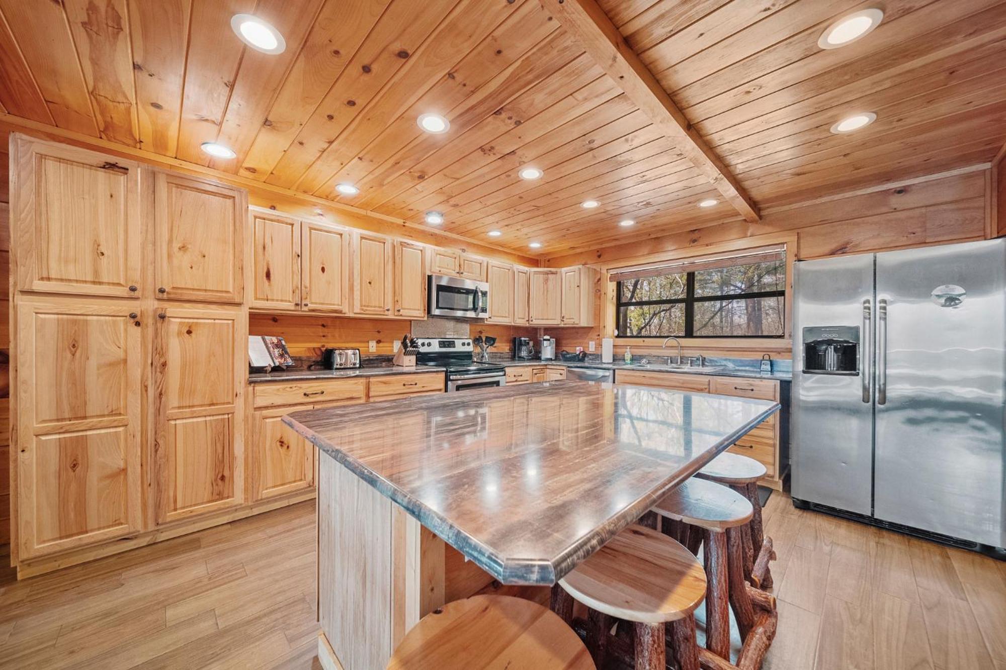 Stairway To Heaven Cabin By Staycating Gatlinburg Extérieur photo
