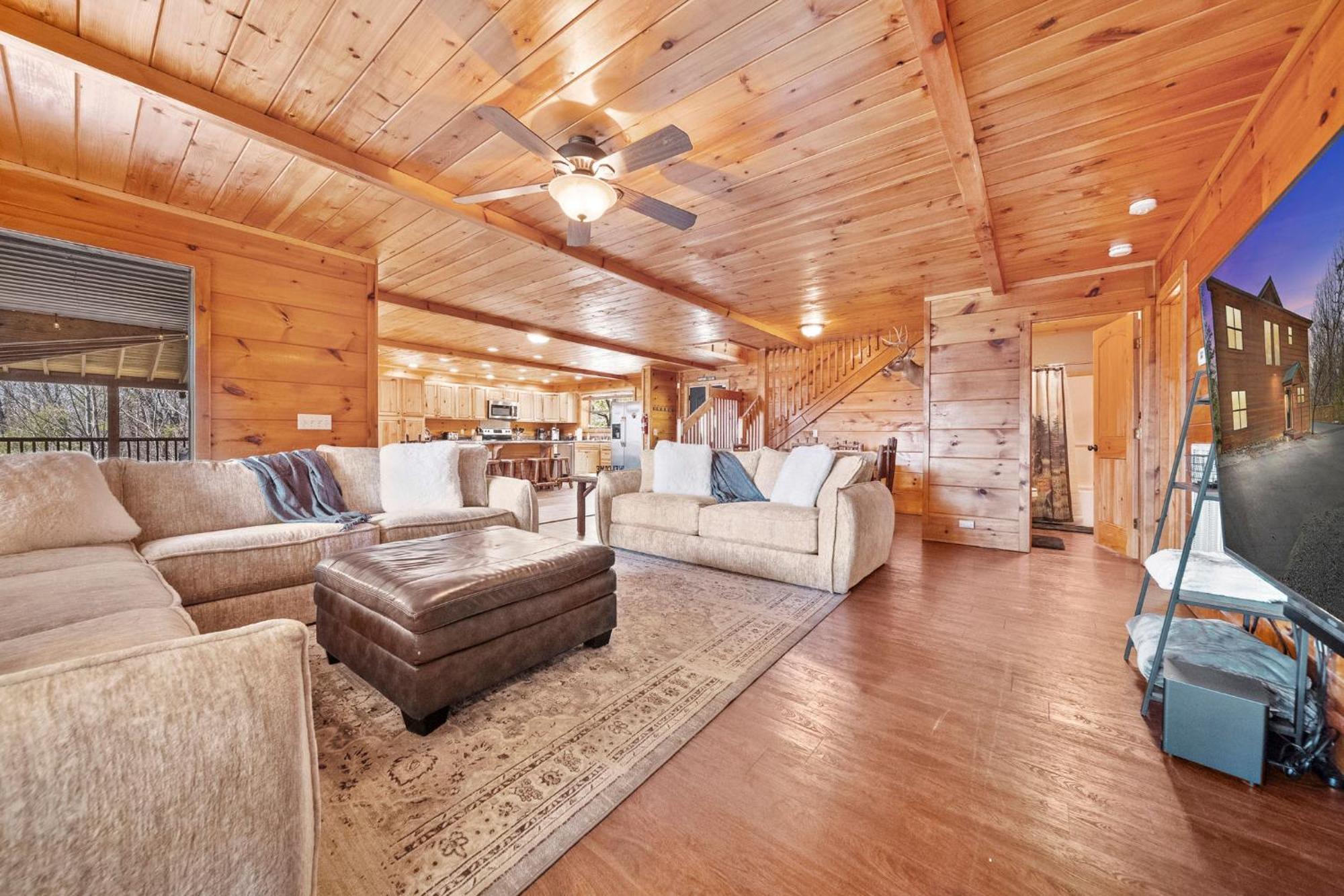 Stairway To Heaven Cabin By Staycating Gatlinburg Extérieur photo