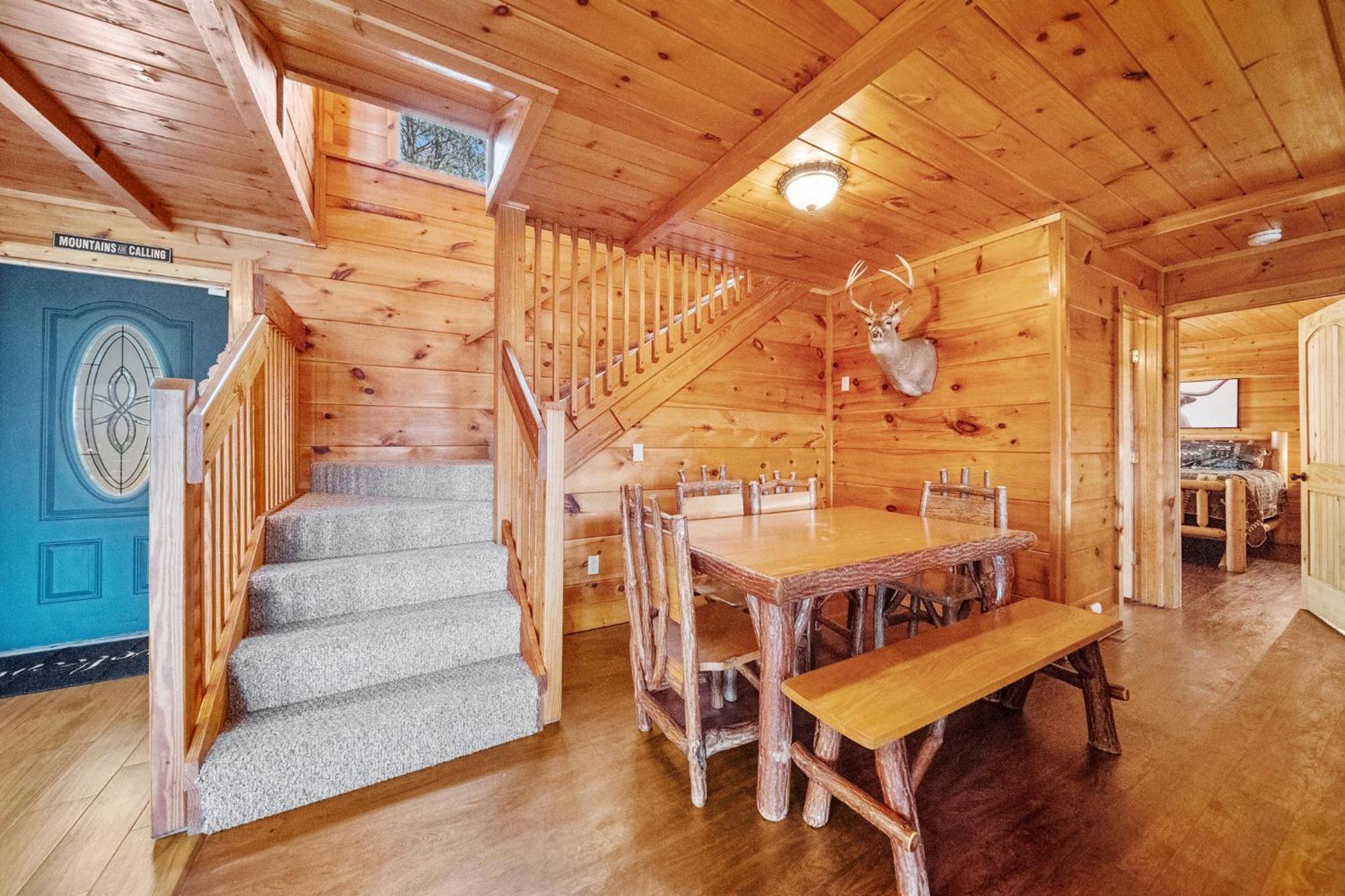 Stairway To Heaven Cabin By Staycating Gatlinburg Extérieur photo
